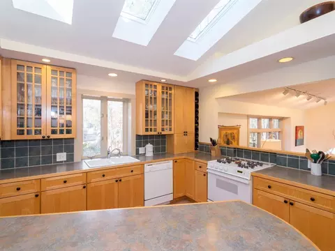 2 Brower Cir, Durham, NC 27705 photo 11