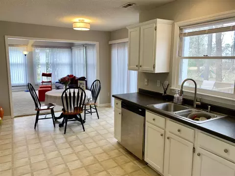 112 Kronos Ln, Cary, NC 27513 photo 9
