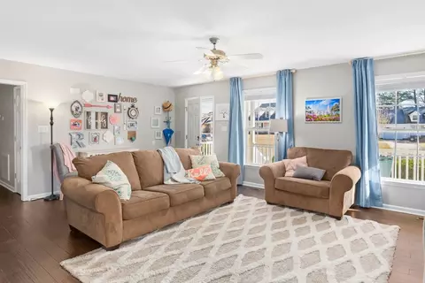 552 Tralee Dr, Smithfield, NC 27577 photo 5