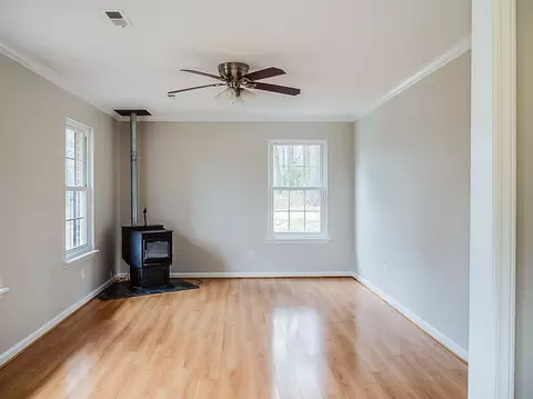 2710 Darrow Rd, Durham, NC 27704 photo 4
