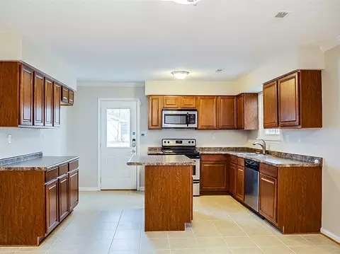 2710 Darrow Rd, Durham, NC 27704 photo 2