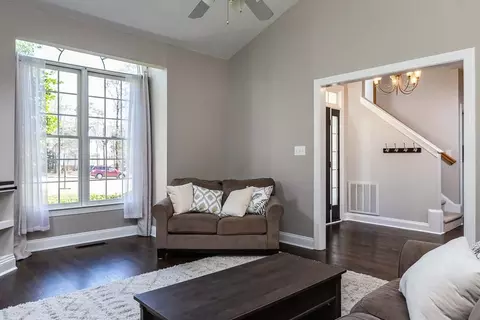 9 Dunnhaven Ct, Durham, NC 27712 photo 2