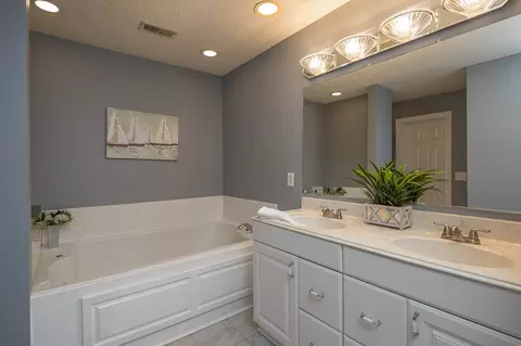 601 Red Cedar Cir, Durham, NC 27712 photo 9