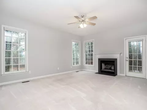 1 Chestnut Bluffs Ln, Durham, NC 27713 photo 8