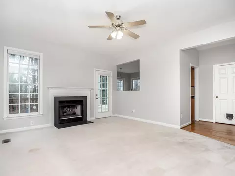 1 Chestnut Bluffs Ln, Durham, NC 27713 photo 9