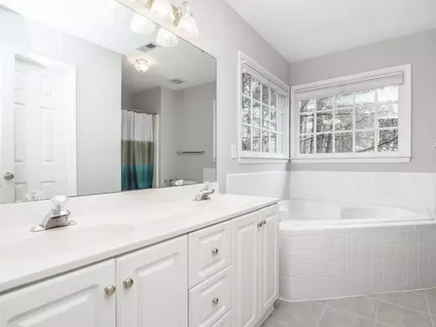 1 Chestnut Bluffs Ln, Durham, NC 27713 photo 12