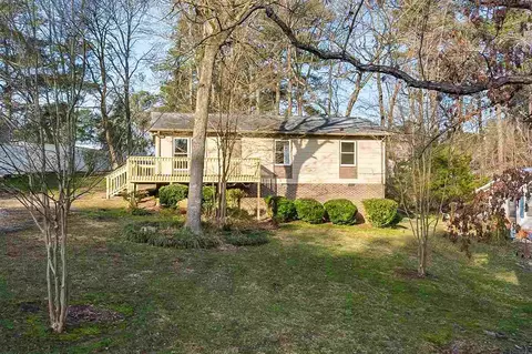 718 Locust Dr, Durham, NC 27703 photo 1