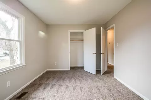 718 Locust Dr, Durham, NC 27703 photo 9