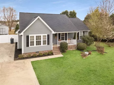 131 Mary Ln, Garner, NC 27529 photo 1