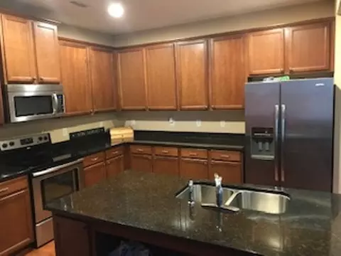 4 Crestmont Ct, Durham, NC 27703 photo 8