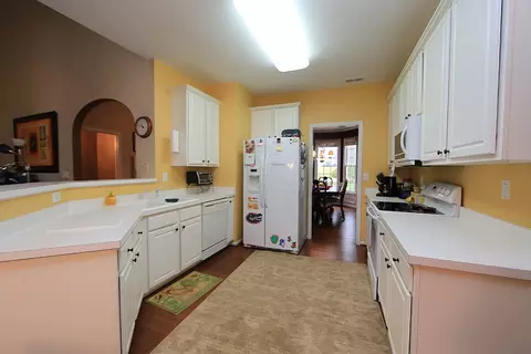 4709 Regency Dr, Durham, NC 27713 photo 4