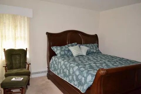 304 S Pine St, Benson, NC 27504 photo 12