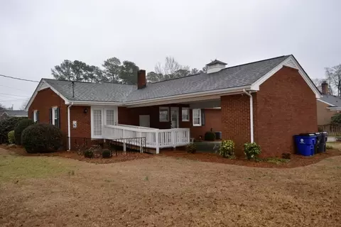 304 S Pine St, Benson, NC 27504 photo 16