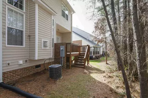 4317 Flintlock Ln, Durham, NC 27704 photo 6