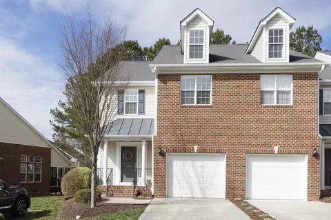 4317 Flintlock Ln, Durham, NC 27704 photo 2
