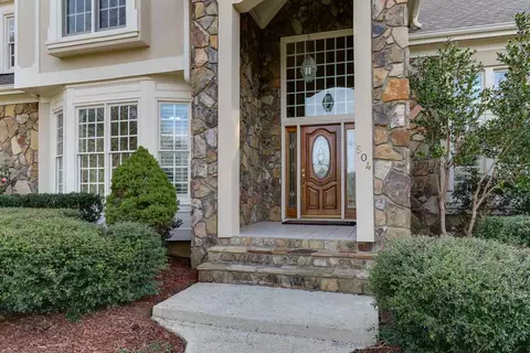 504 Chatterson Dr, Raleigh, NC 27615 photo 2