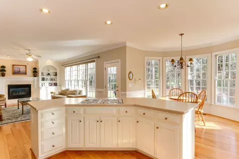 504 Chatterson Dr, Raleigh, NC 27615 photo 9