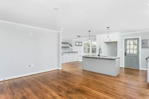 2425 Glascock St, Raleigh, NC 27610 photo 3