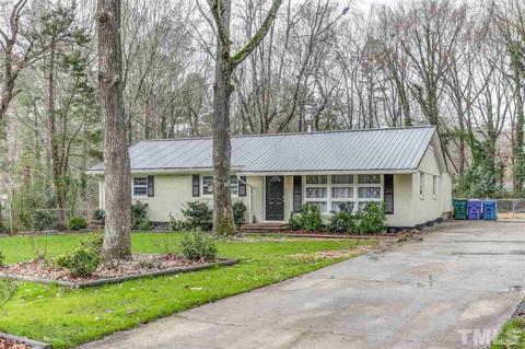 8 Morse Cir, Durham, NC 27713 photo 3