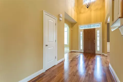2004 Monthaven Dr, Wake Forest, NC 27587 photo 2