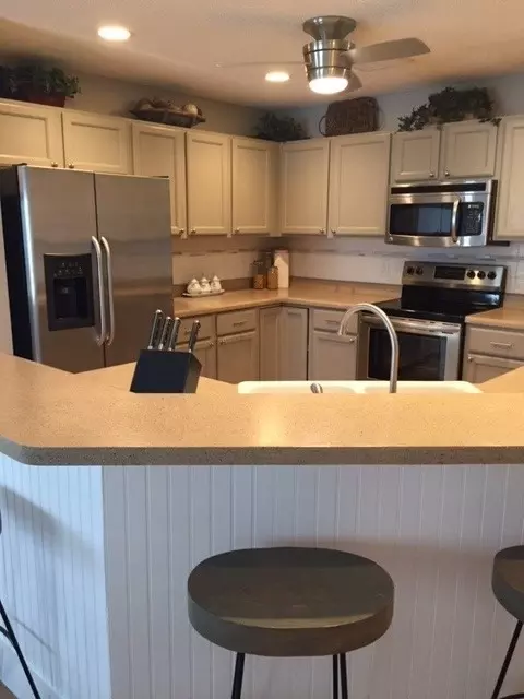 817 Sloop Pointe Ln, Kure Beach, NC 28449 photo 9