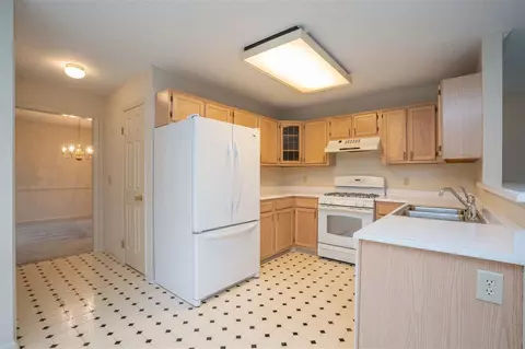 100 E Skyhawk Dr, Cary, NC 27513 photo 6