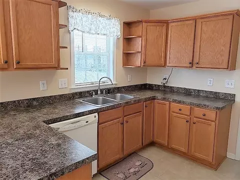 562 E Ridge Ave, Liberty, NC 27298 photo 11