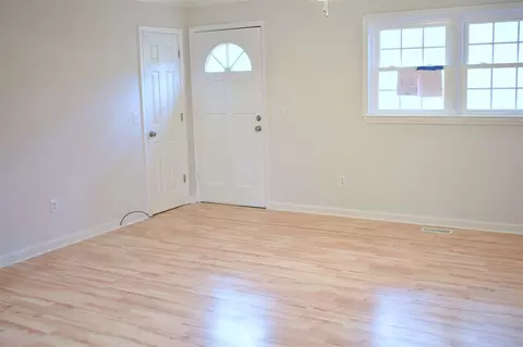 396 B H Parrish Rd, Benson, NC 27504 photo 4