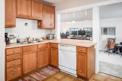 121 Plainview Ave, Raleigh, NC 27604 photo 6