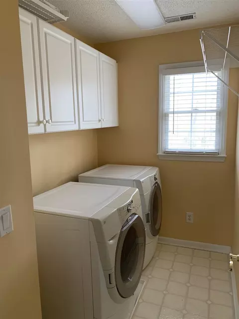 110 Parkwind Ct, Cary, NC 27519 photo 8