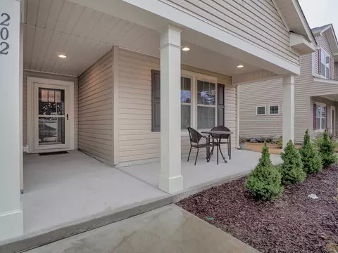 202 Foxborough Ln, Durham, NC 27703 photo 4