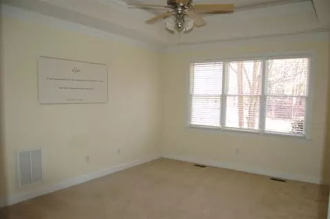 8 Fairwoods Dr, Durham, NC 27712 photo 16