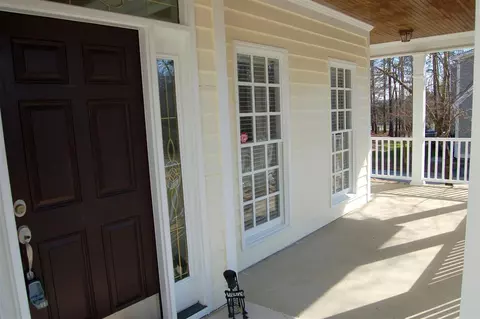 8 Fairwoods Dr, Durham, NC 27712 photo 3