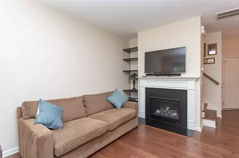 110 Constitution Dr, Durham, NC 27705 photo 10