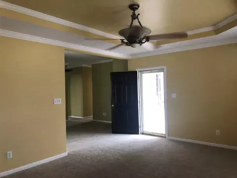104 Bishop Ct, Dunn, NC 28334 photo 3