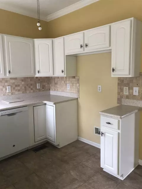 104 Bishop Ct, Dunn, NC 28334 photo 8