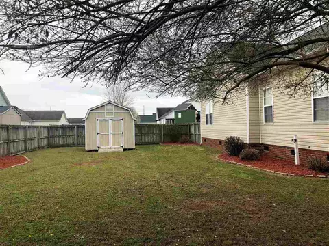 104 Bishop Ct, Dunn, NC 28334 photo 18