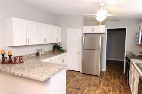 34 E Abbey Ct, Smithfield, NC 27577 photo 7