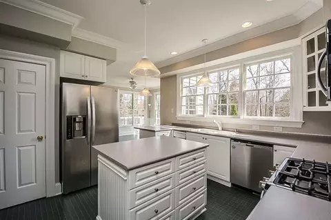 1204 E Pointe Dr, Durham, NC 27712 photo 10