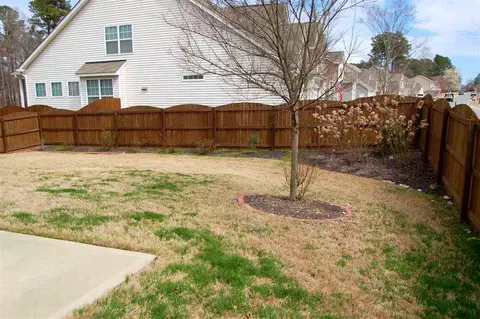 2 Moonbeam Dr, Durham, NC 27712 photo 3