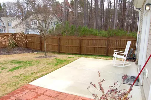 2 Moonbeam Dr, Durham, NC 27712 photo 4