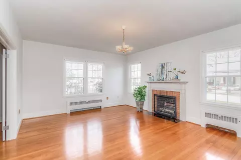 602 E Chatham St, Apex, NC 27502 photo 10