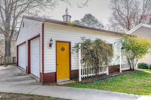 602 E Chatham St, Apex, NC 27502 photo 7