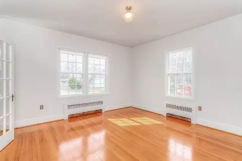 602 E Chatham St, Apex, NC 27502 photo 8