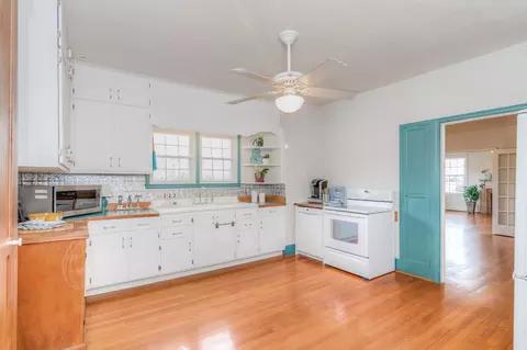 602 E Chatham St, Apex, NC 27502 photo 14