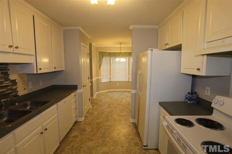 110 5, Smithfield, NC 27577 photo 4