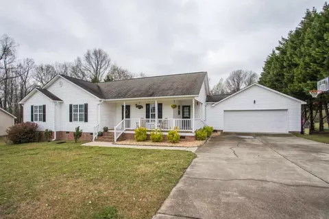 267 Rose Ct, Benson, NC 27504 photo 2