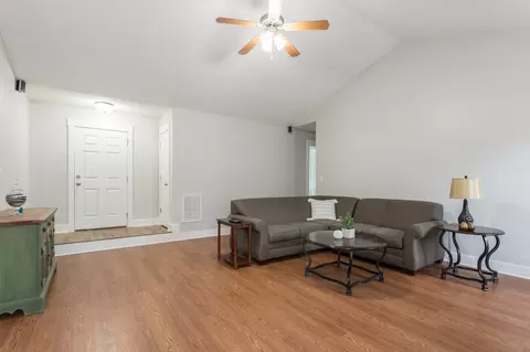 267 Rose Ct, Benson, NC 27504 photo 6