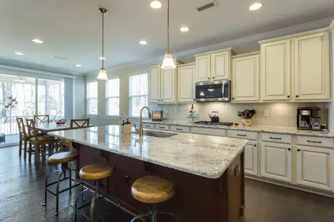 8 Morningside Dr, Durham, NC 27713 photo 6
