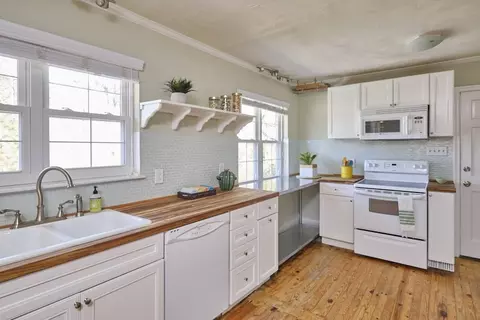 2808 University Dr, Durham, NC 27707 photo 16